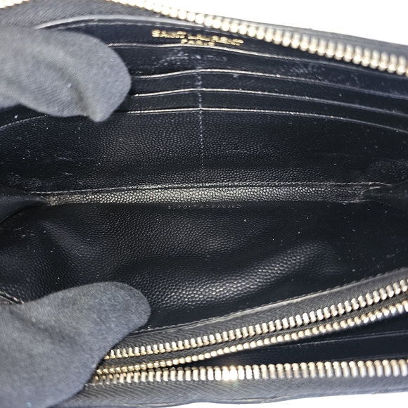 🖤 YSL Zippy 🖤 - Picture 4 of 13